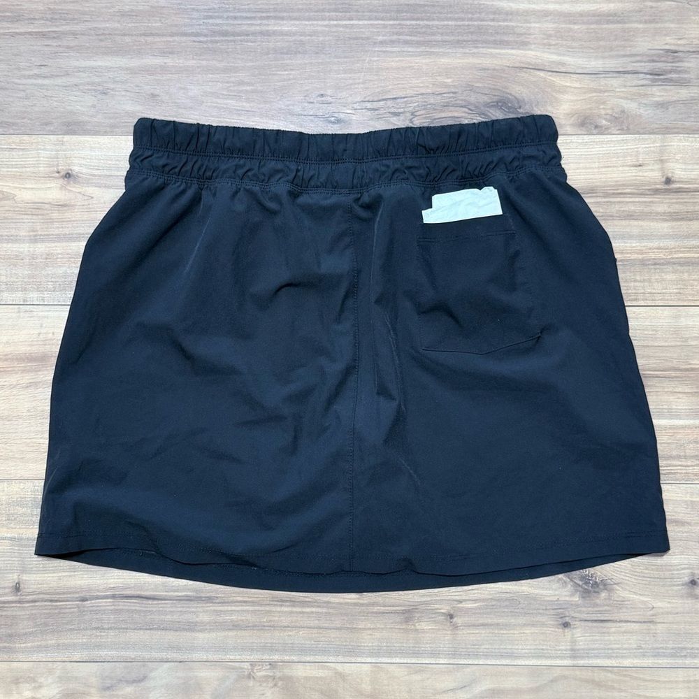 Apana Women’s Black Skort with Zippered Pockets Size L / Zipper pockets - Picture 3 of 8